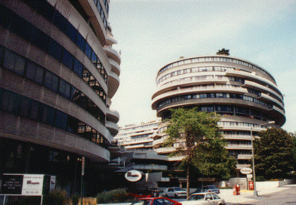 watergate.gif (131552 bytes)